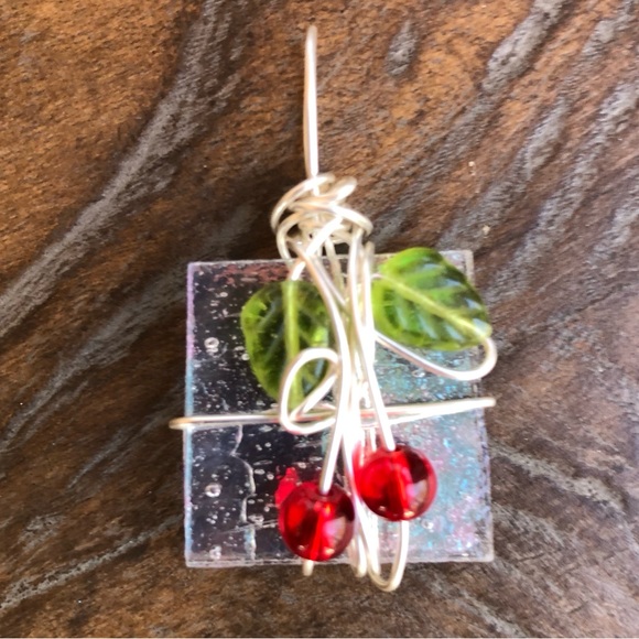 Sweet cherries, silver wrapped pendant, artisan-made & purchased at art festival - Picture 2 of 9